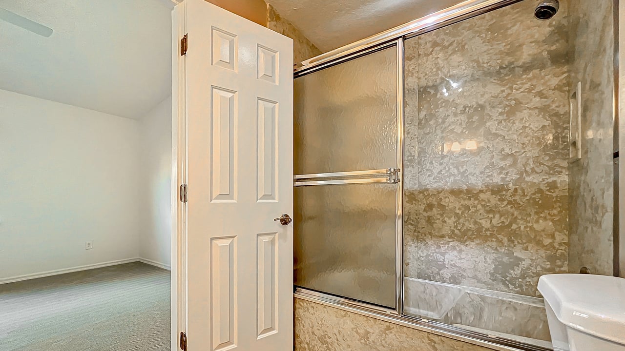 Luxury Lakefront Winter Park Condominium for Lease