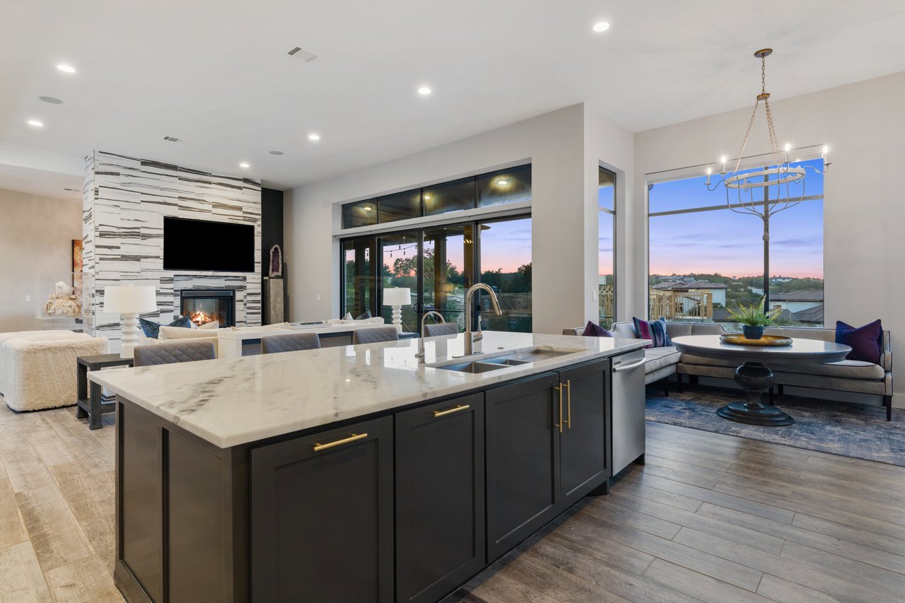 Spanish Oaks Luxury 