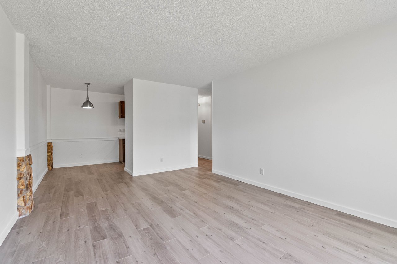 635 56 Avenue SW Unit: 206