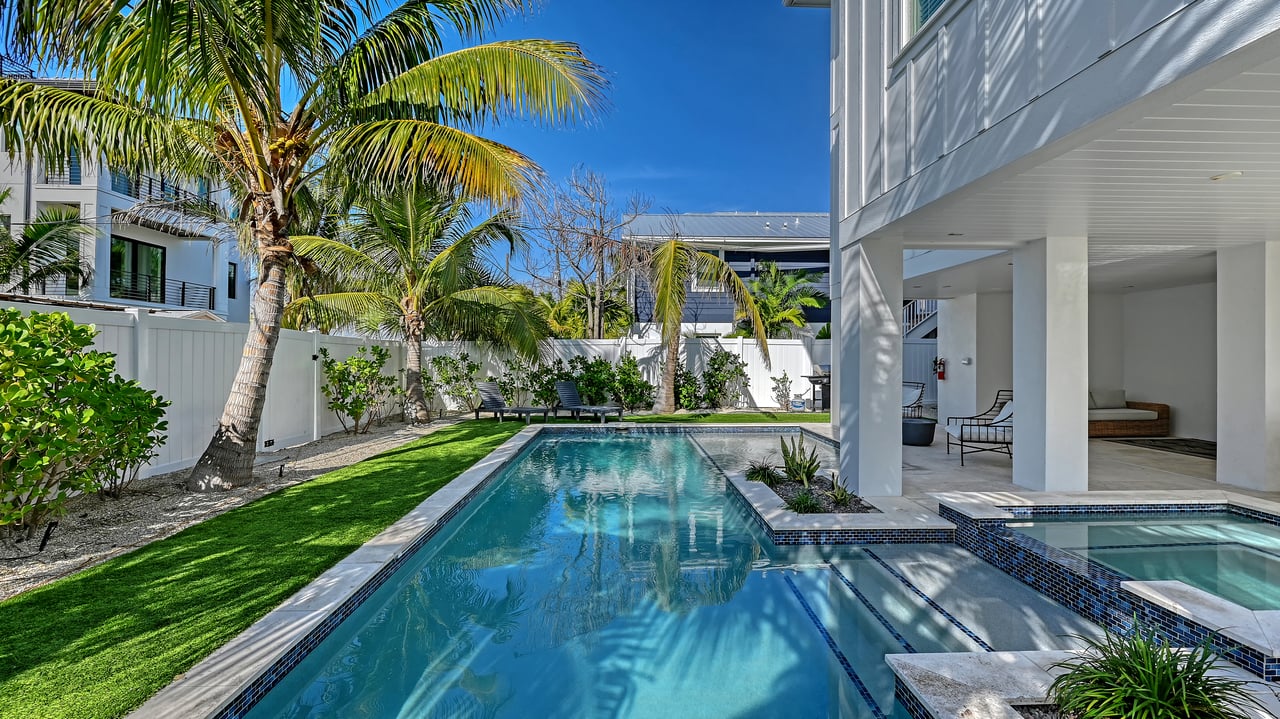 2206 Avenue A, Bradenton Beach, Florida