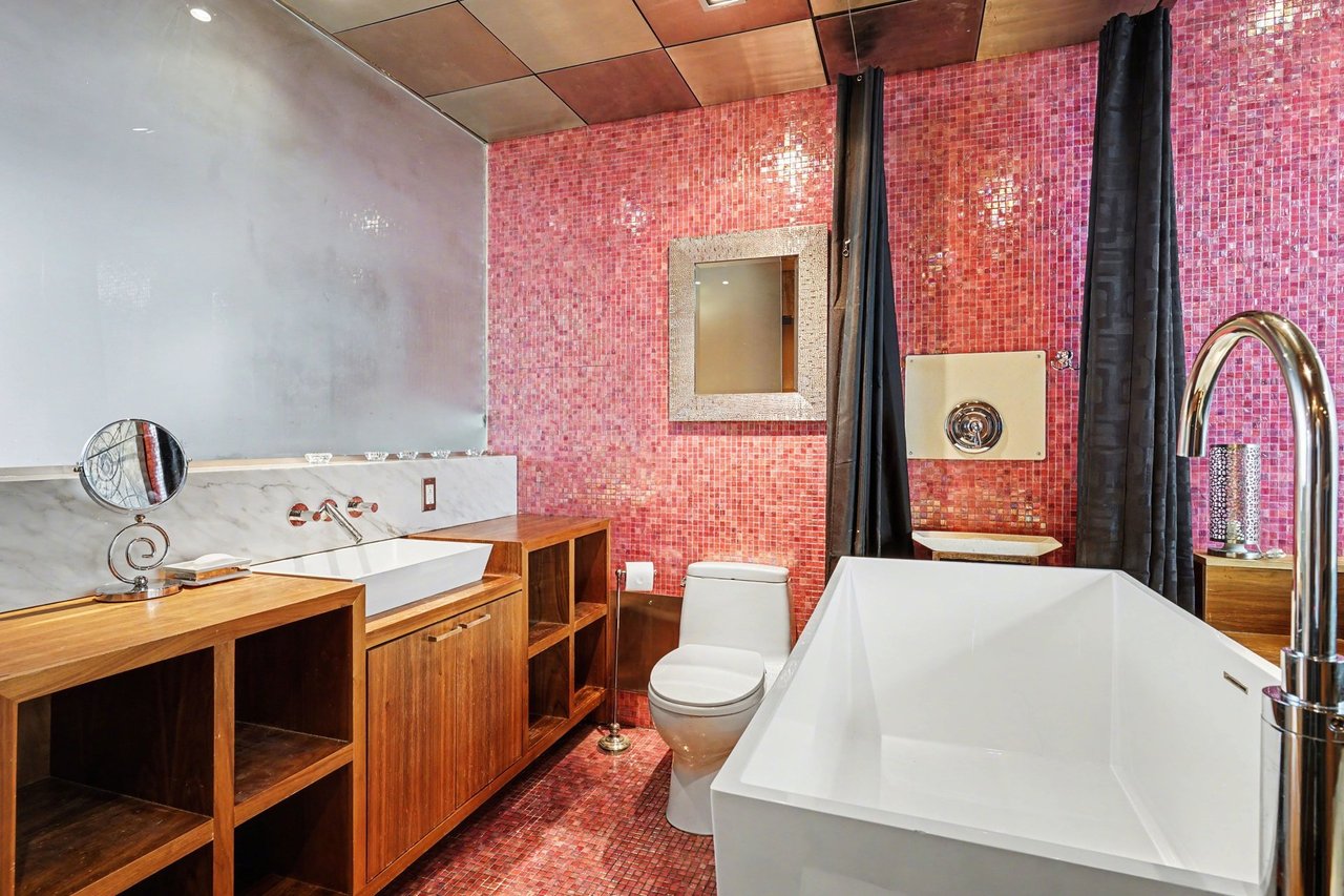 388 Richmond Street West, Suite 519