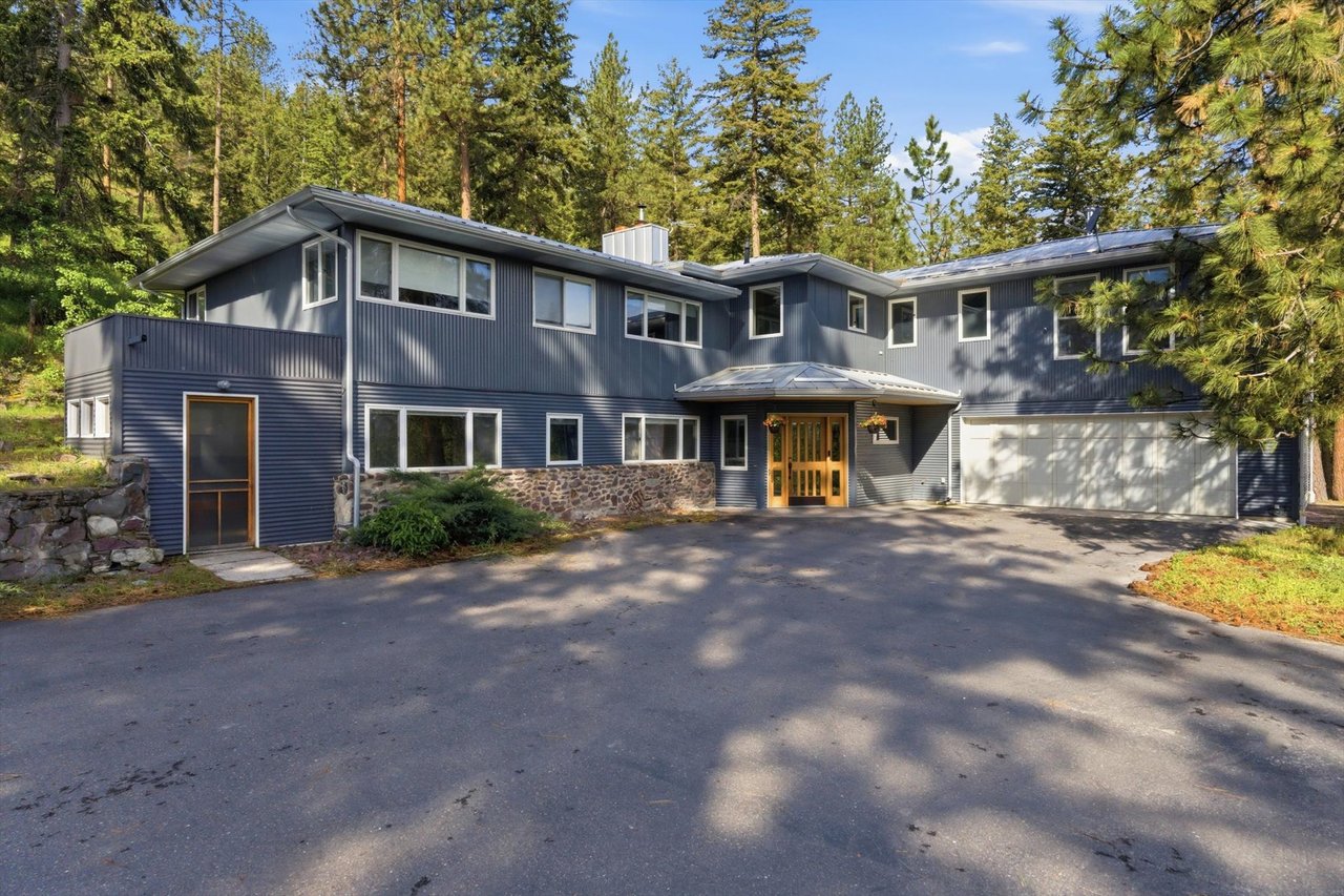  Inside a Beautiful Missoula Home on 10 Acres