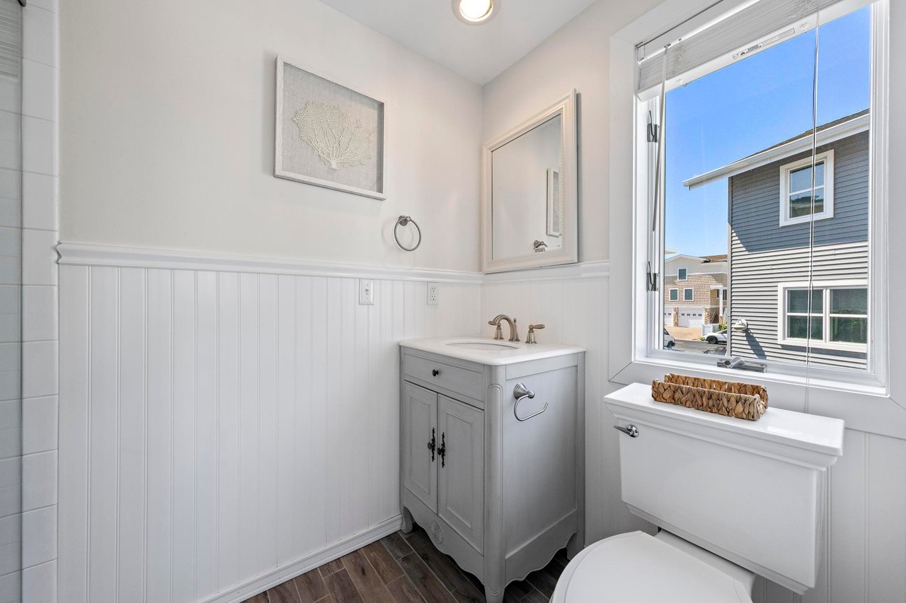 10 11th Street