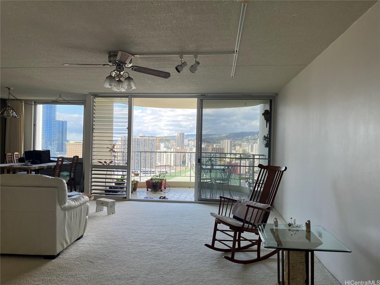 1717 Ala Wai Boulevard 2306