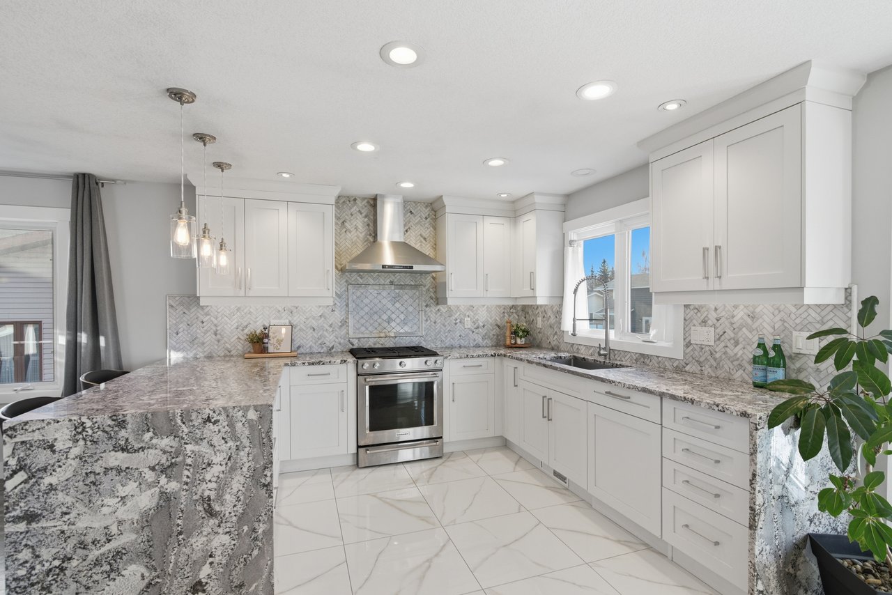 88 Woodfield Crescent SW