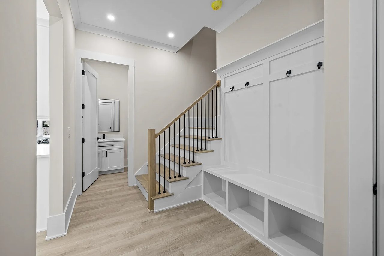 1131 Glen Eagle Dr