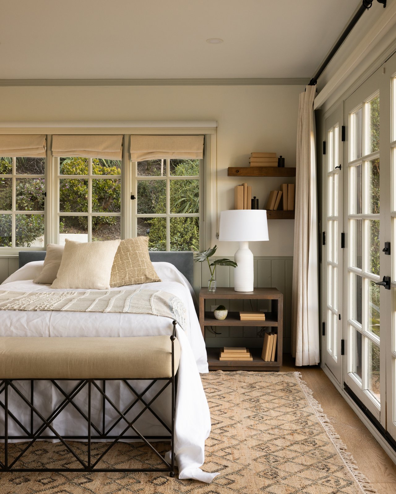 3646 Sunswept Dr, Studio City