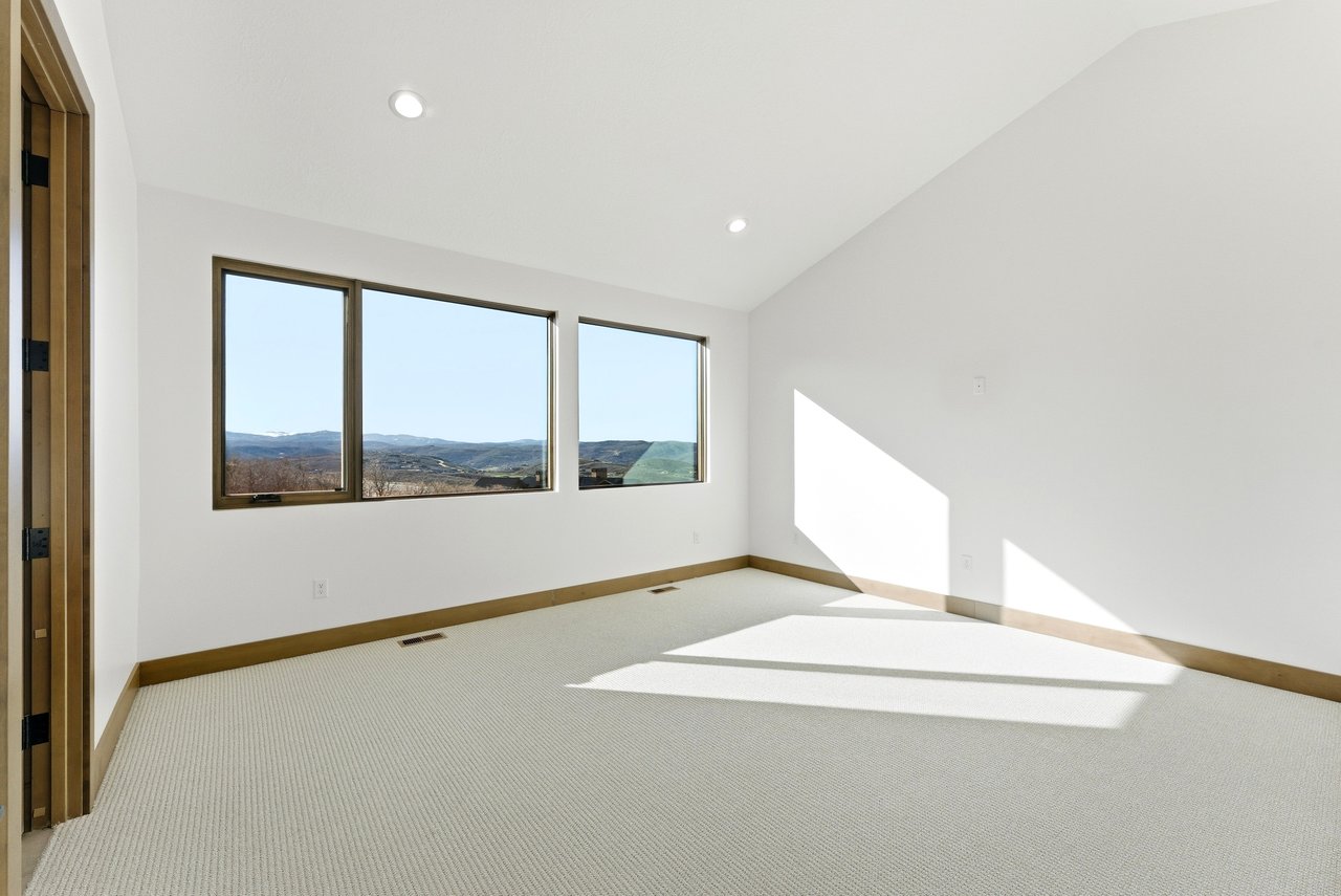 11004 N Wrangler Circle