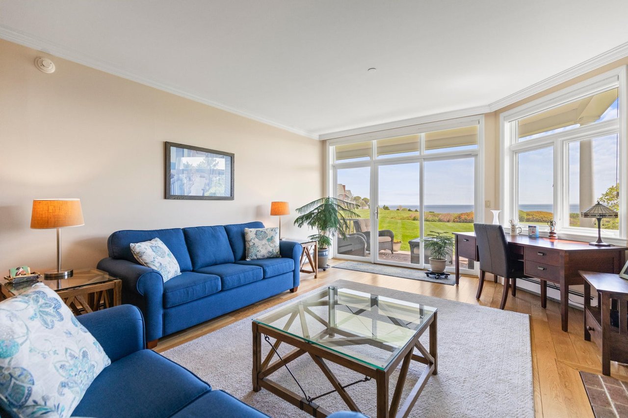 17 Atlantic Drive, Unit #: 17B