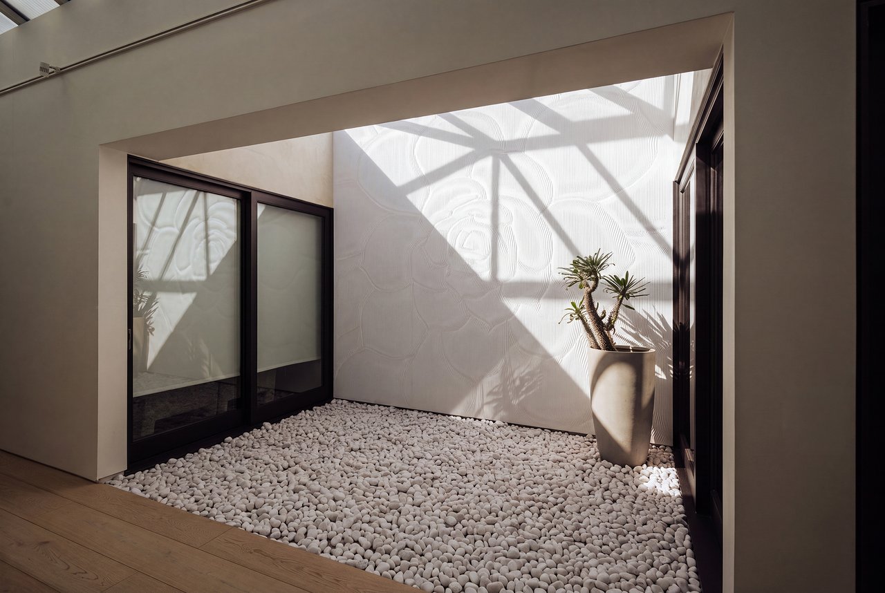 455 Castle Pl, Beverly Hills