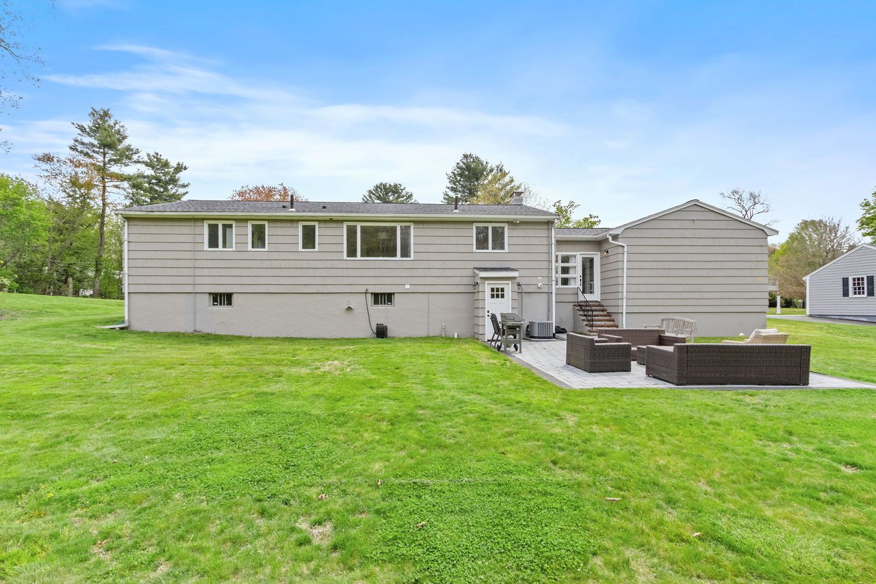 30 Wildewood Dr.