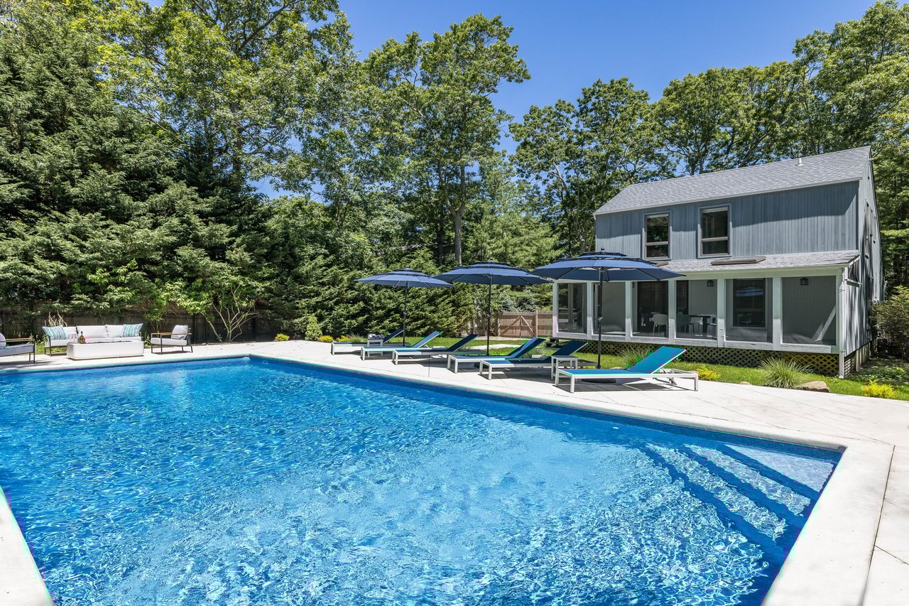 56 Underwood Drive, East Hampton (Clearwater Beach)