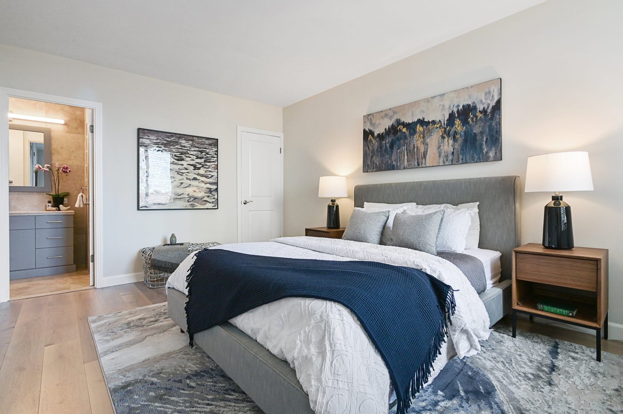 Bright and Airy Bay-View Cooperative