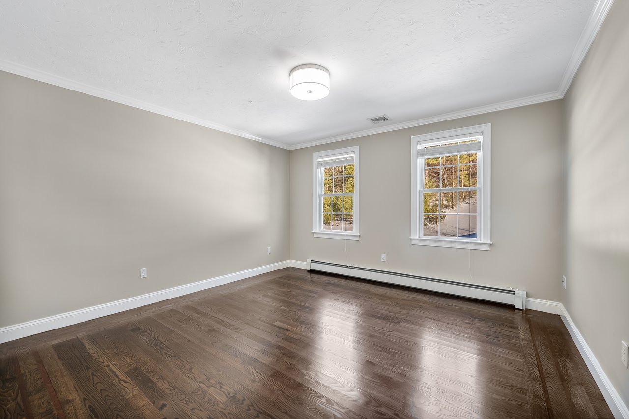 25 Collins Rd