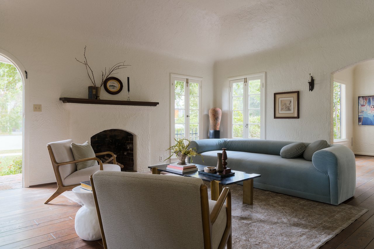 1990 Rose Villa St in Pasadena