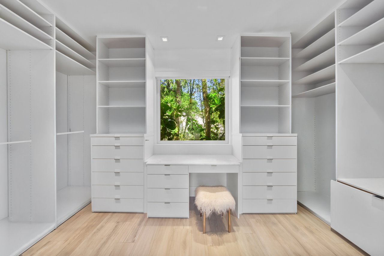 180 Cape Florida Drive