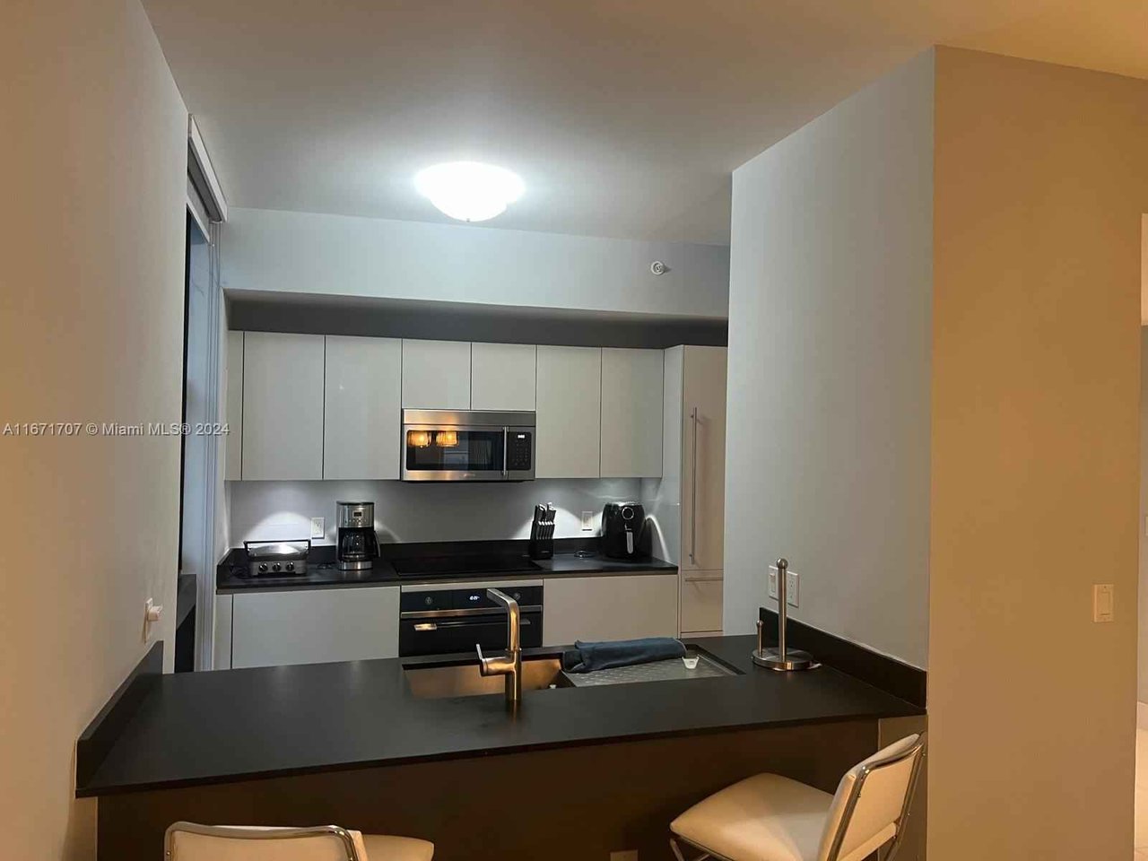 1010 Brickell Ave Unit 1405