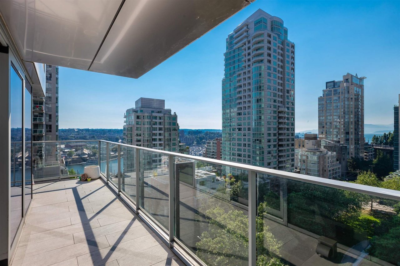 1480 Howe St, #1205