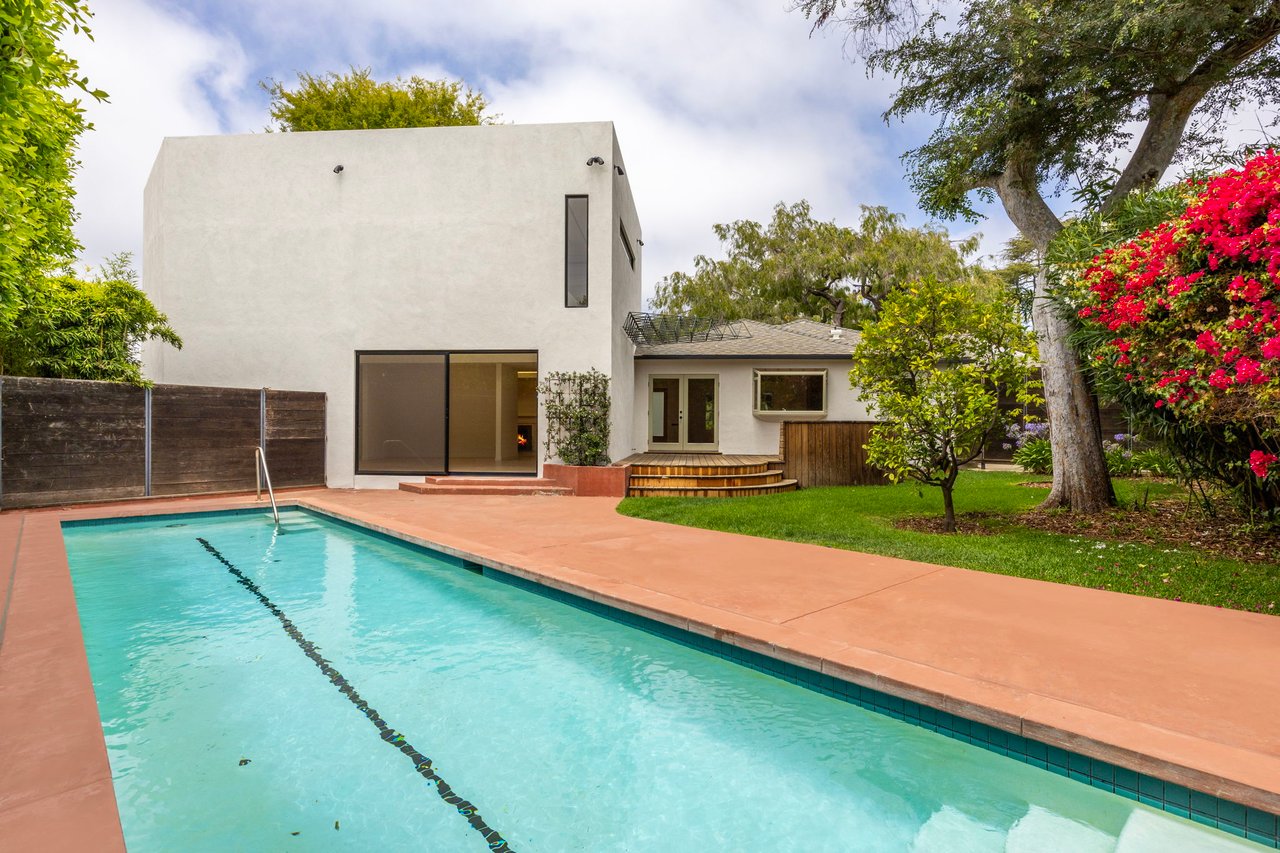 202 S Saltair Ave, Brentwood