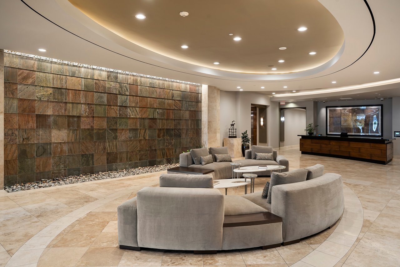 2211 E CAMELBACK Road, 1203