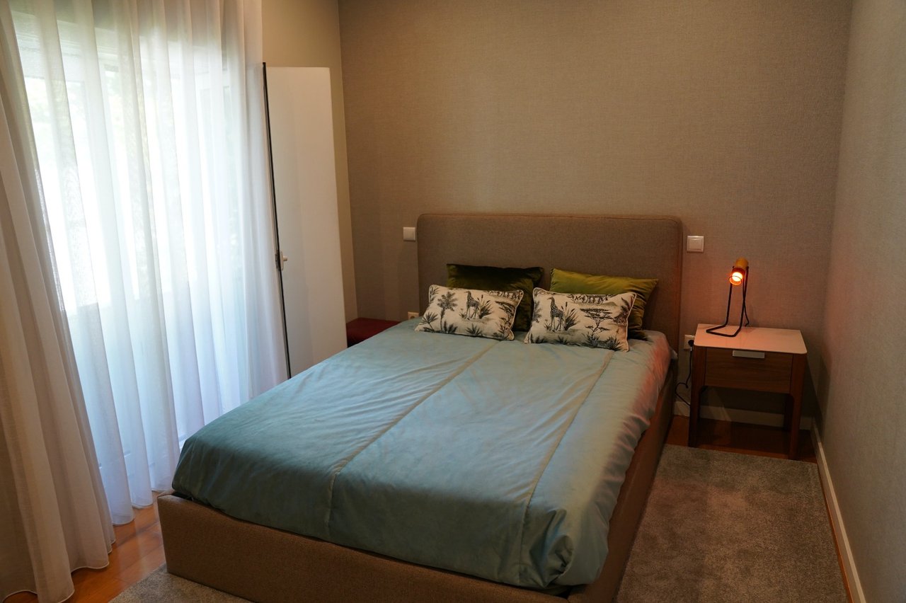 Spacious Three-Bedroom Villa with Swimming Pool and Tennis Court in Guardizela