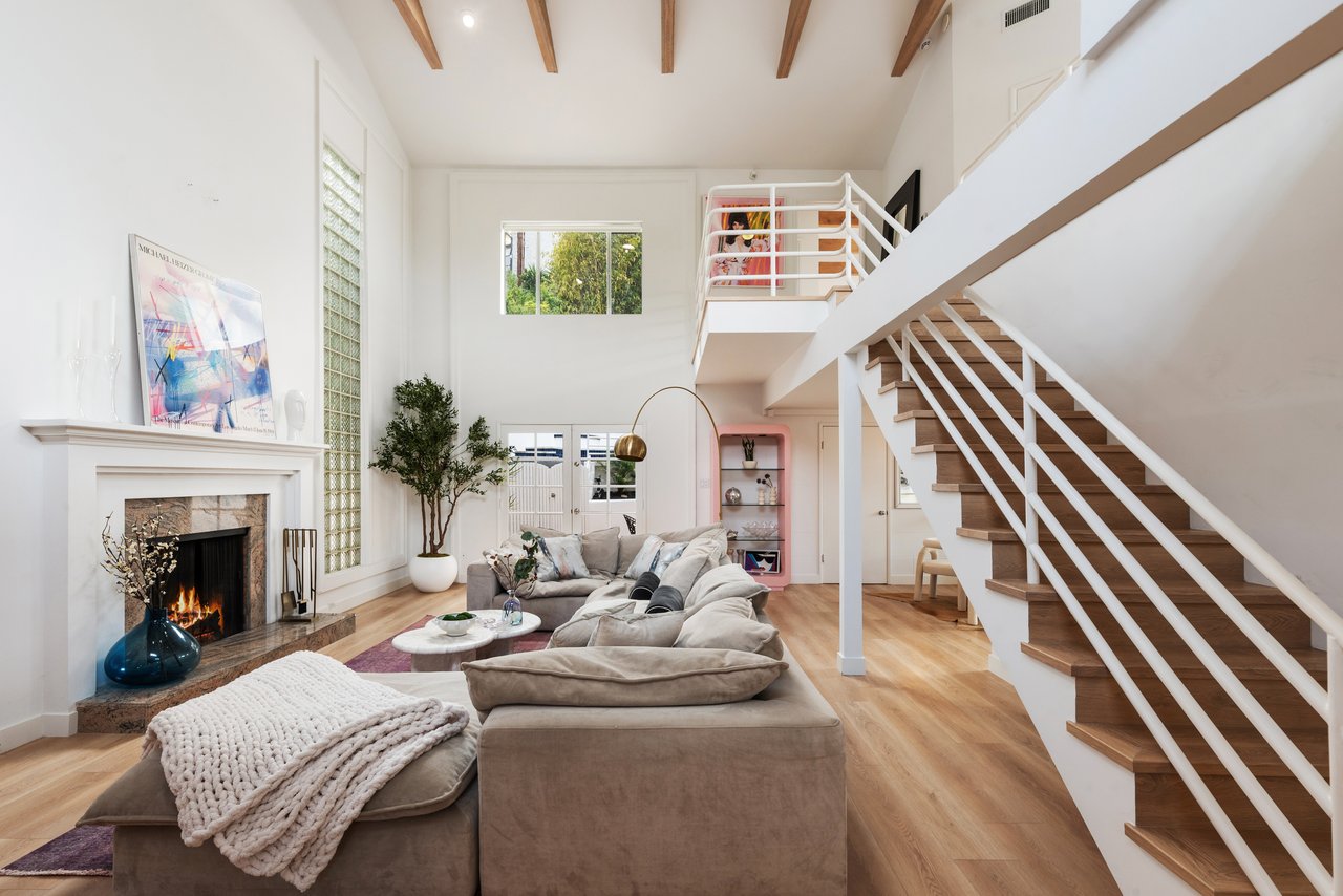 4041 Davana Rd, Sherman Oaks