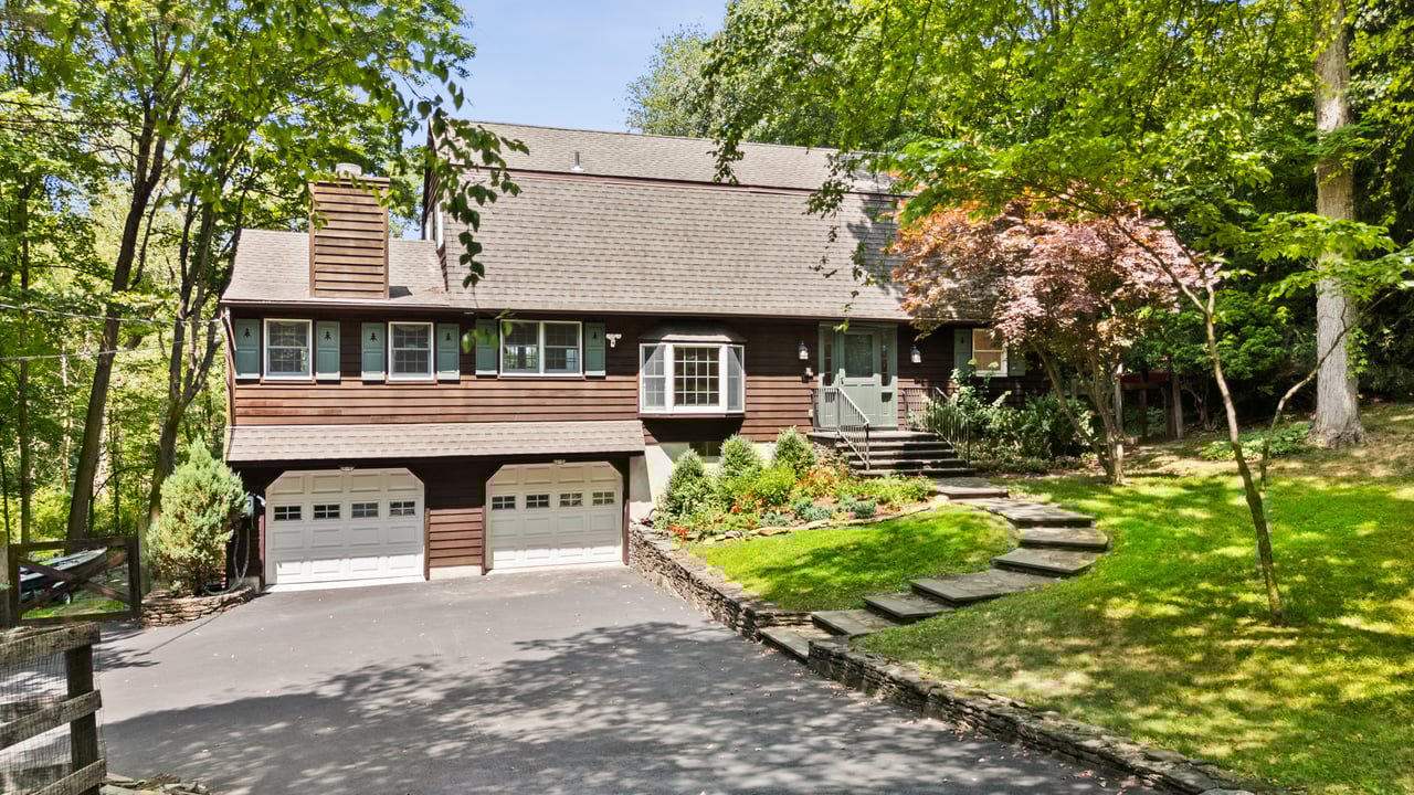3 Truesdale Lake Drive
