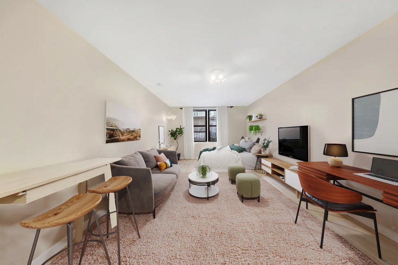 229 E 28th St #5C