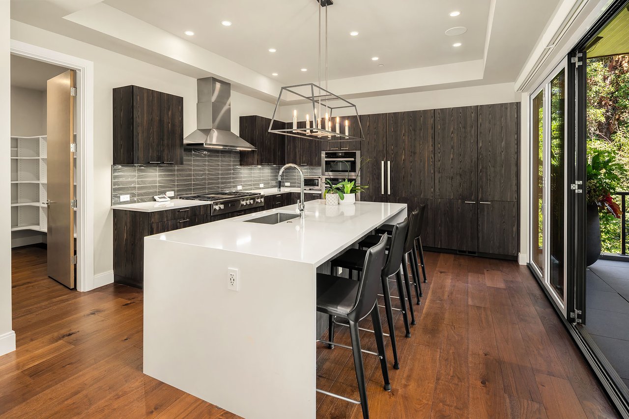 8270 SE 31st Street, Mercer Island