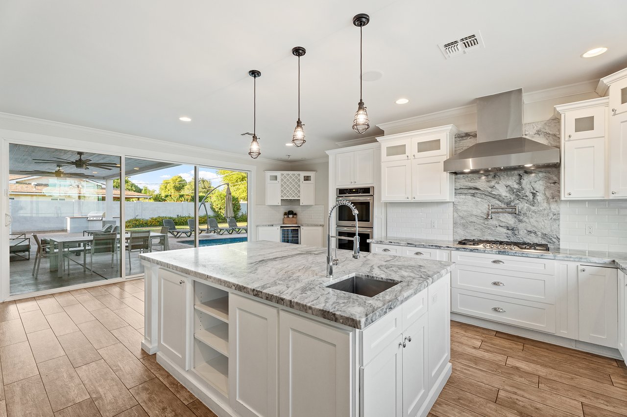 3401 N 34TH Place