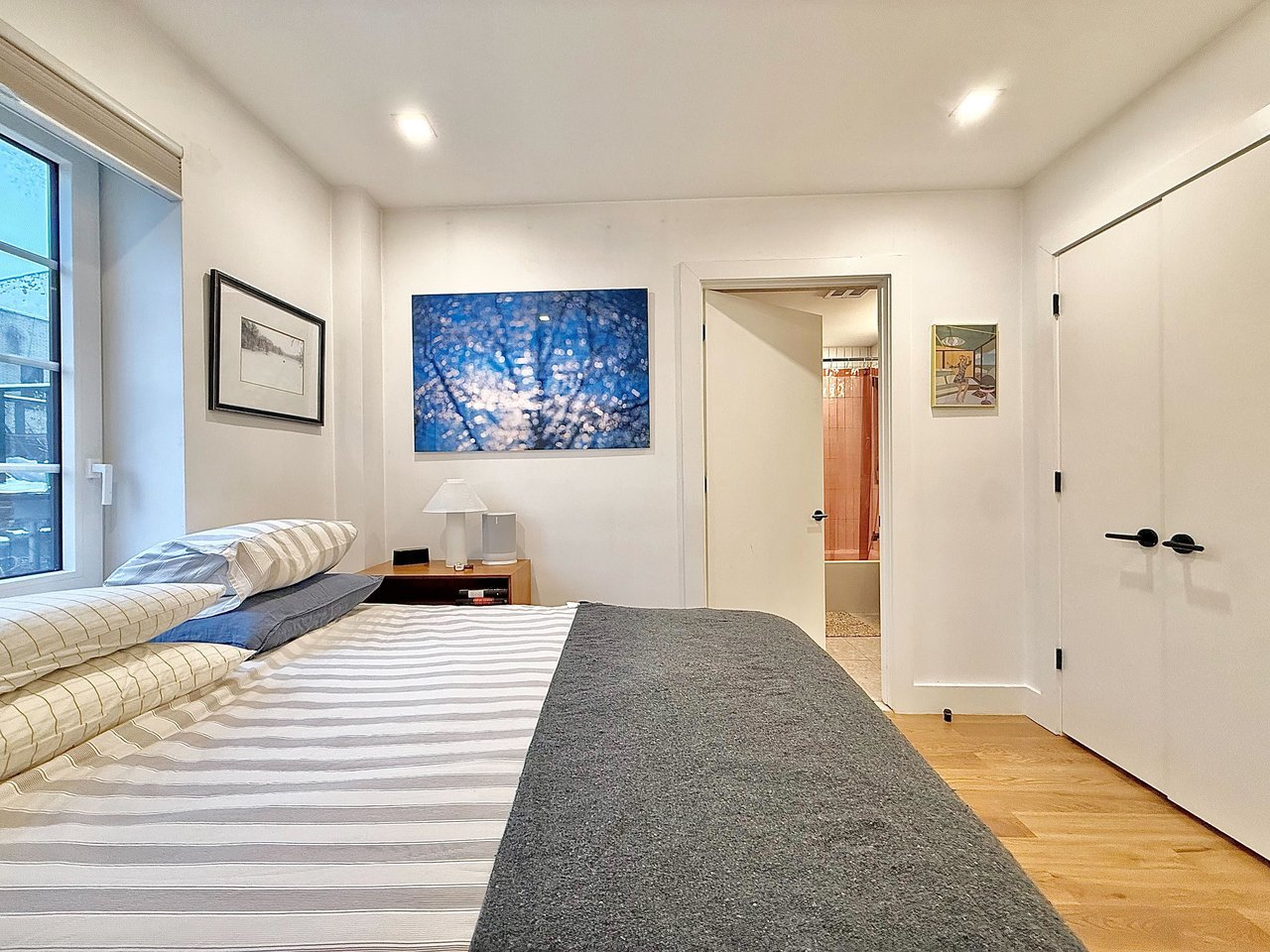 128 Montrose Avenue #302