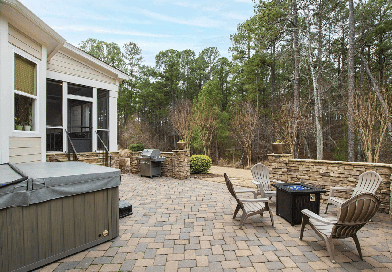 516 Nickel Creek Cir