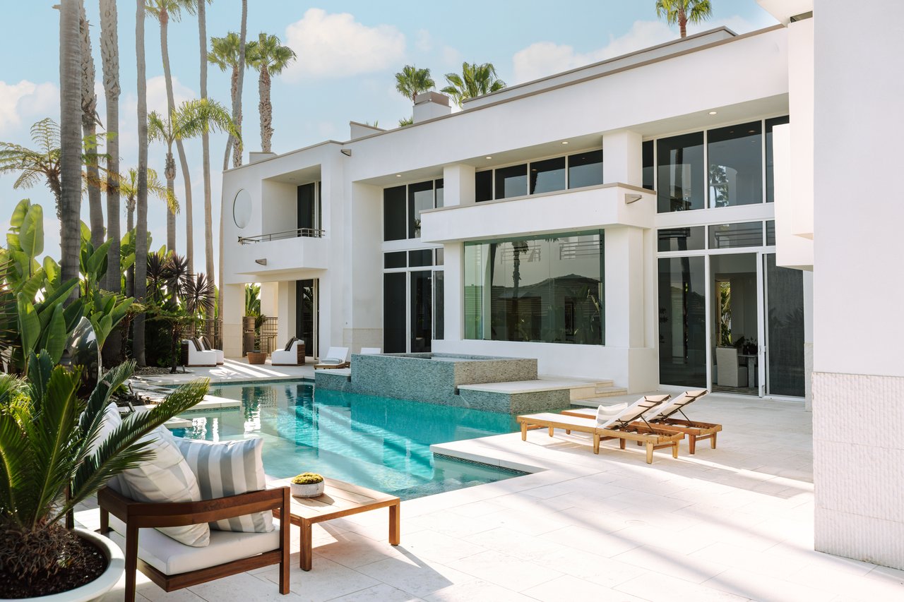 140 Irvine Cove Cir