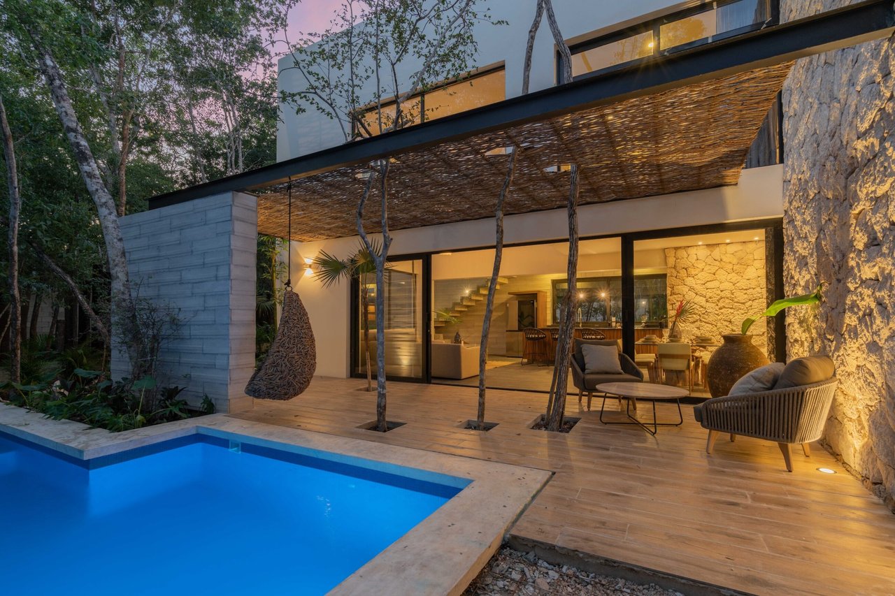 Villa 11  |  4 Bedroom with Large  Pool  in 12 O’Clock Tulum