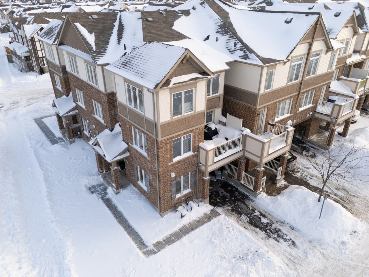 1133 Duignan Crescent, Milton