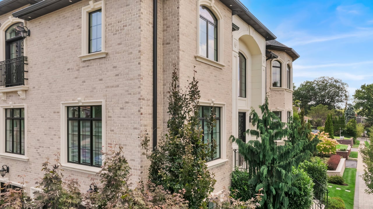 214 Forest Road