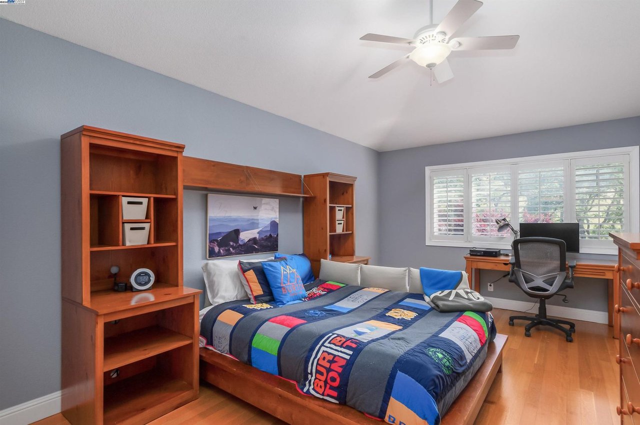 1398 Benedict Ct