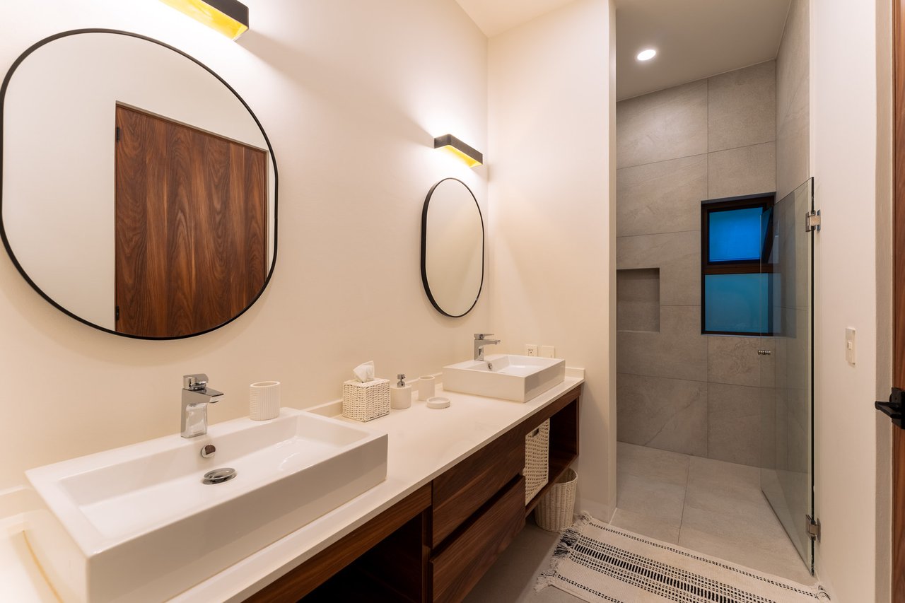 5 Bedroom, Single Family Home, La Cañada Casa A 