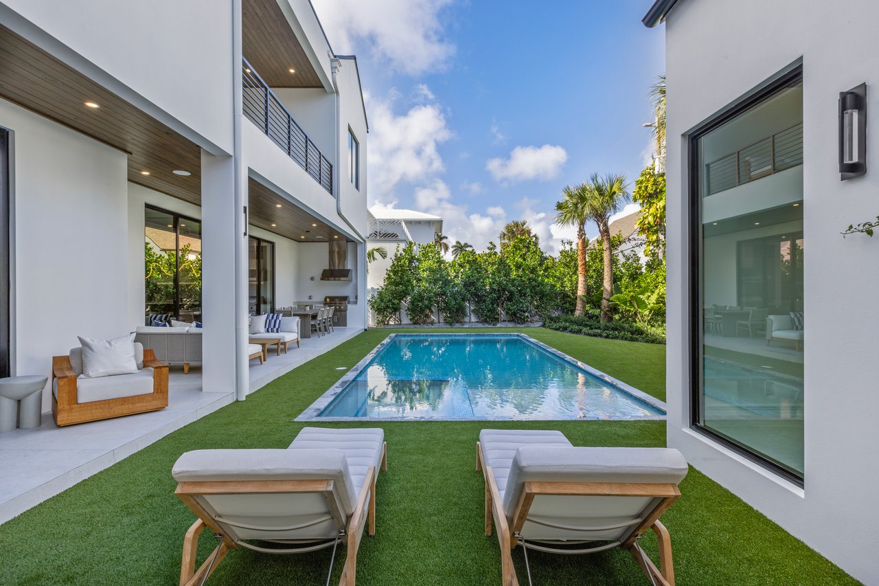 Murray Rd in Soso With Beautiful Water & Island Views