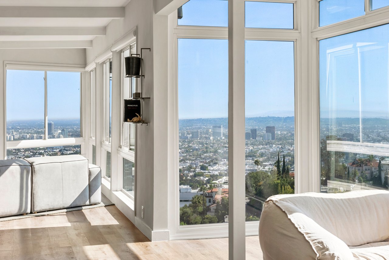 8460 Franklin Ave, hollywood hills