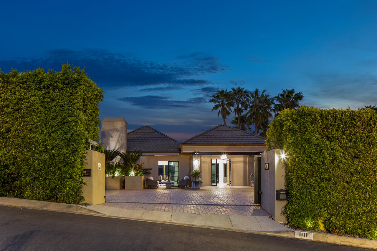 1111 Somera Rd