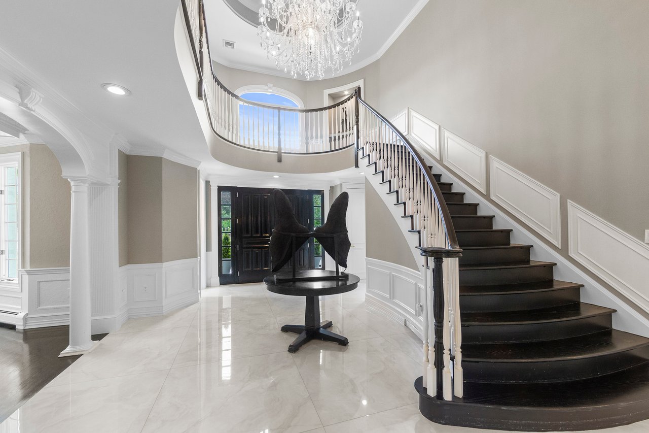 85 Sherwood Rd