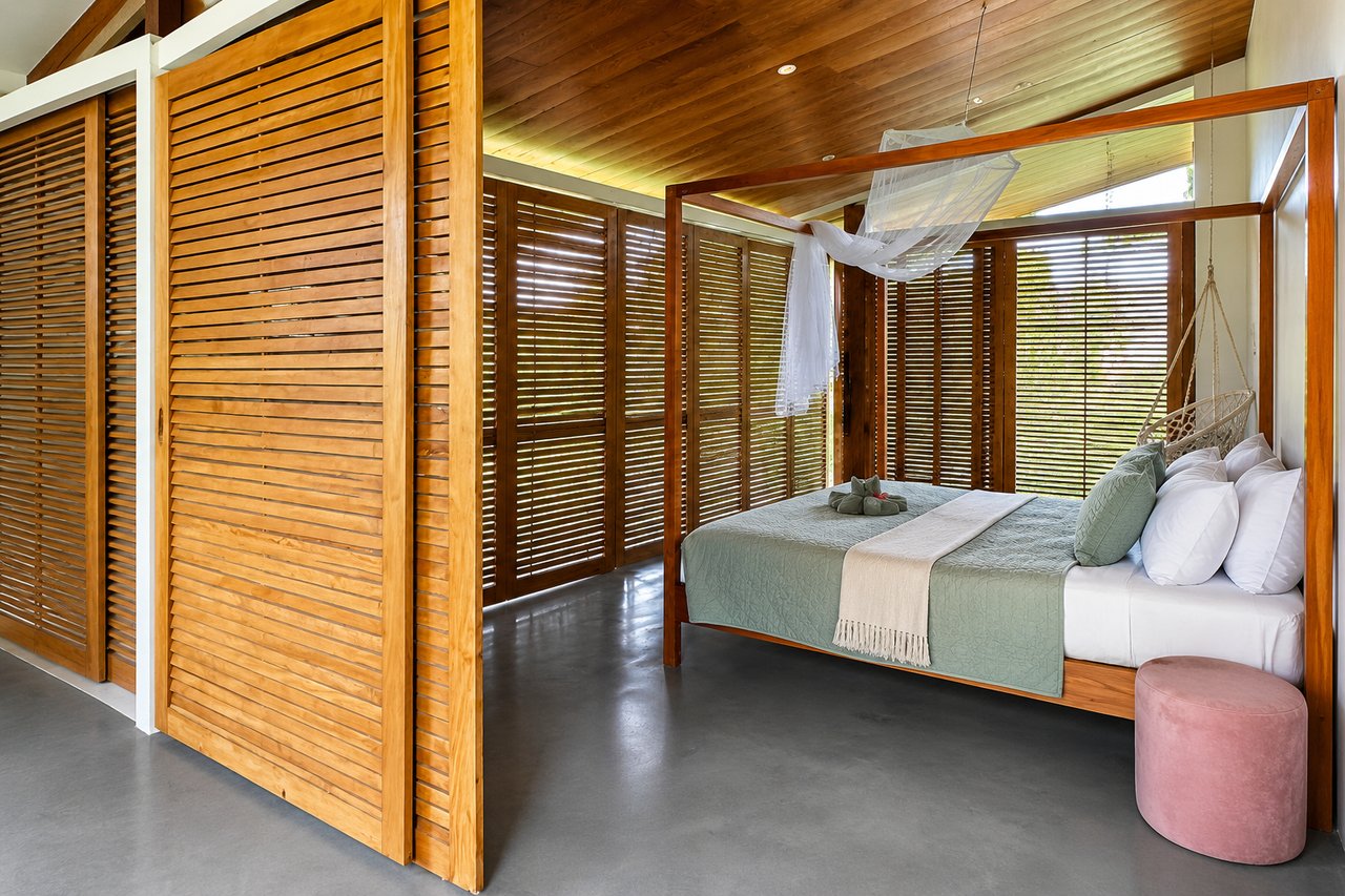 Santiago Garden House – Tropical Retreat with Pool, Views & Expansion Potential