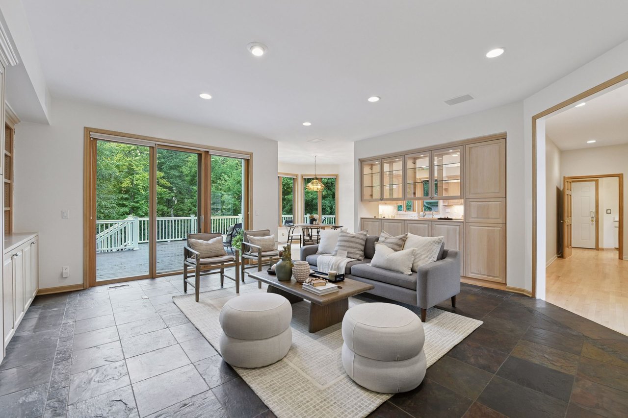 2487 Crowne Hill Road, Minnetonka