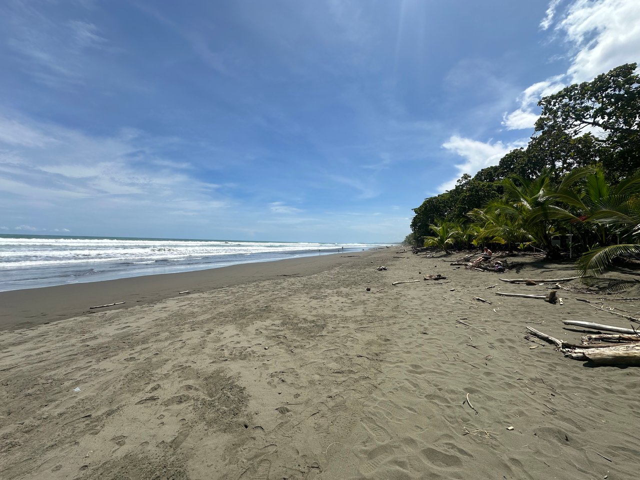 Prime Lot Just 350 Meters from Matapalo Beach – Ideal for Commercial or Residential Development