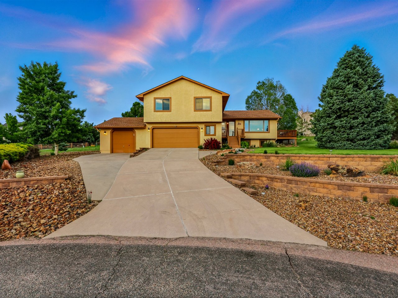 440 Torrey Pines Way