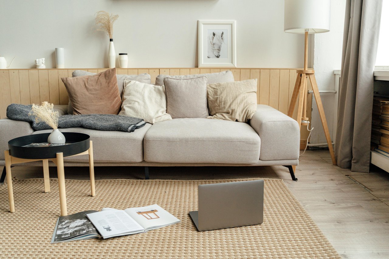  Hybrid Marketing in Real Estate: Combining Print & Digital for Maximum Impact