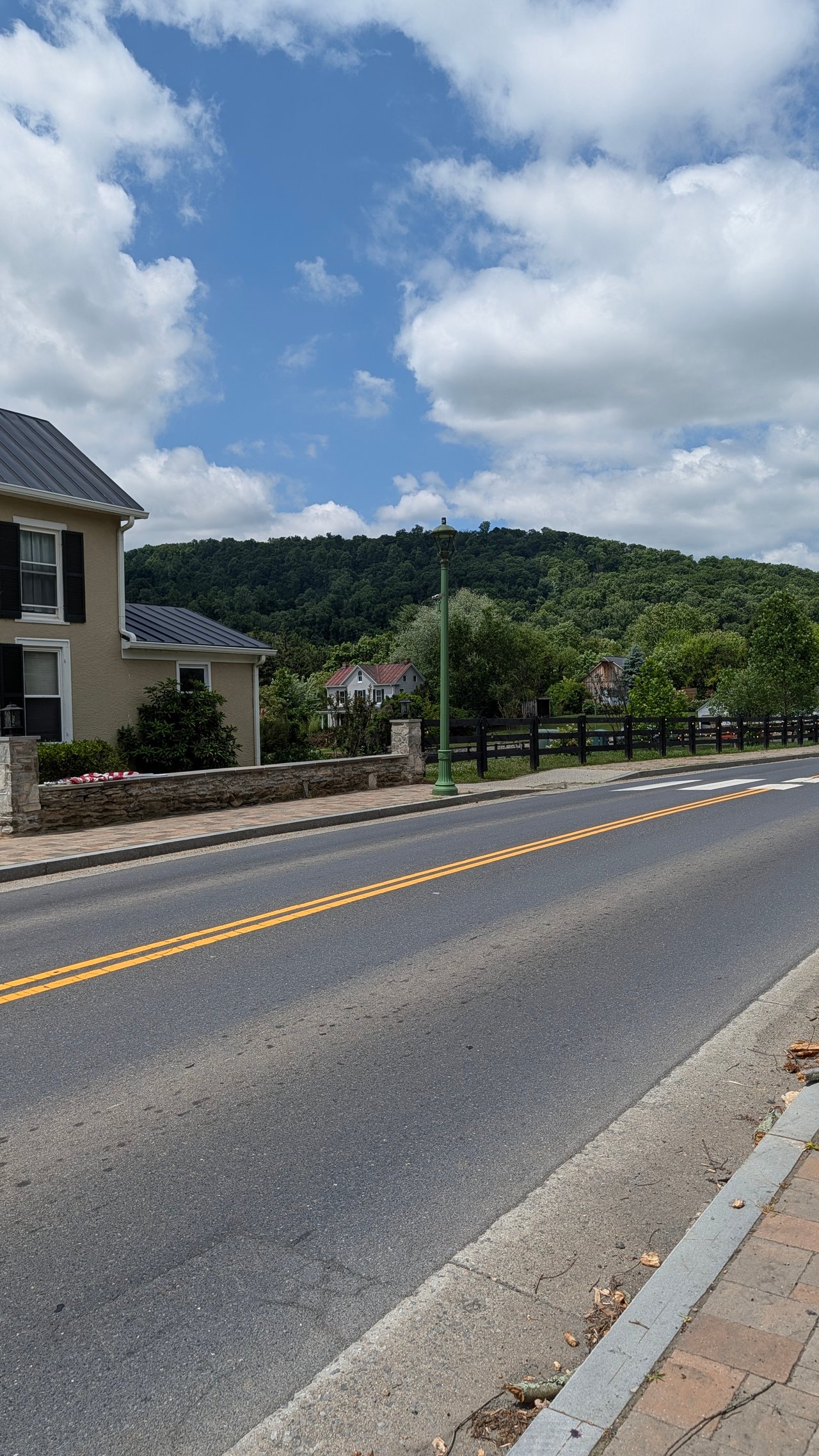 Discovering the Historic Charm & Summer 2026 Real Estate Market of Hillsboro, VA