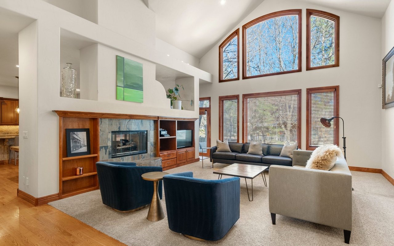 Just Listed: Luxury Living with Exclusive Lake Access in Grant Ranch