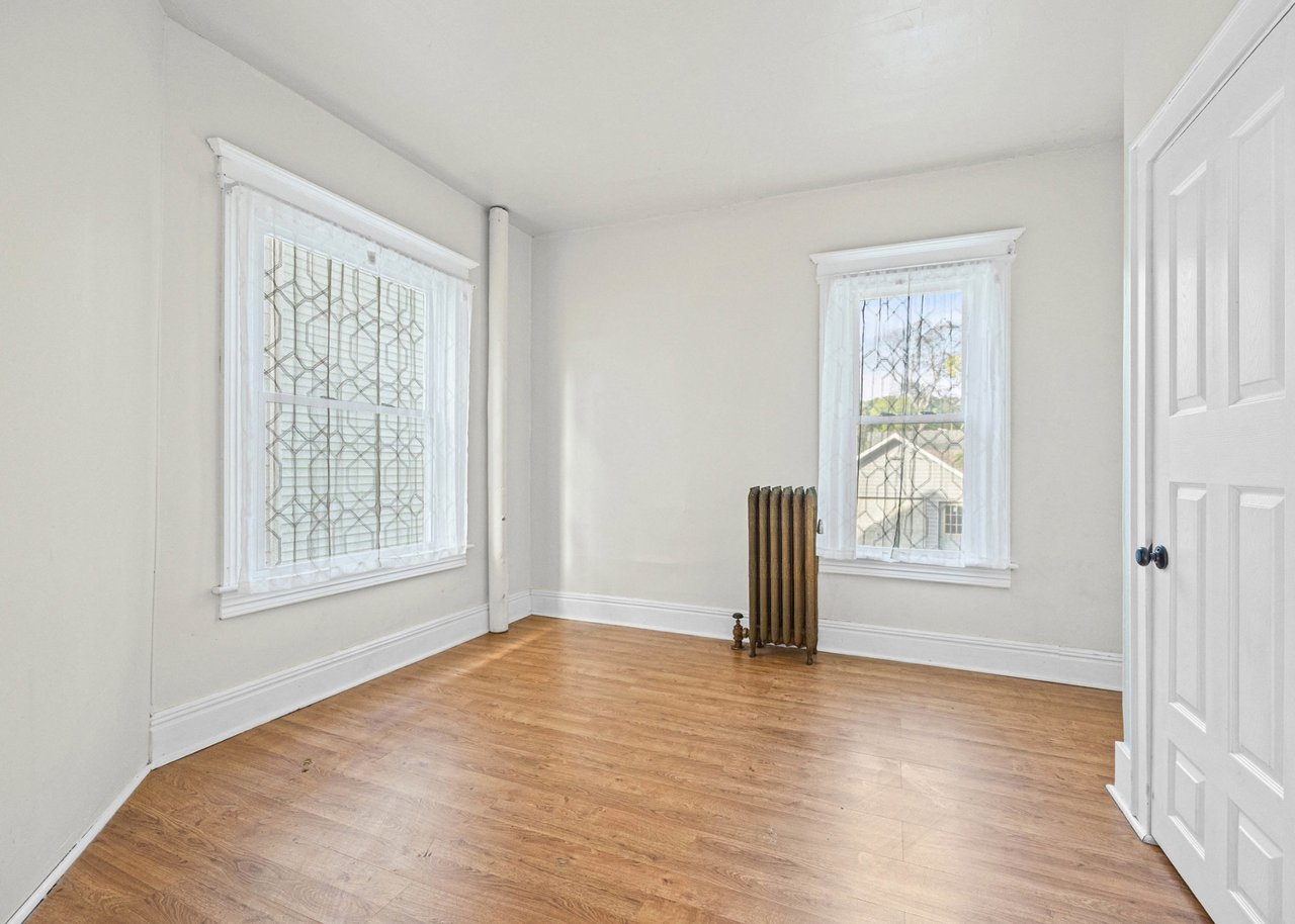 194-196 Pulteney St Geneva NY | 2-Unit Duplex for Sale